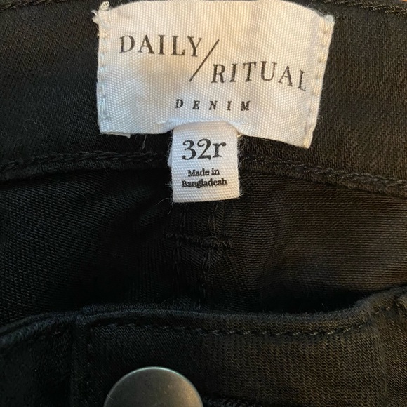 Daily Ritual Skinny Black Jeans - Picture 2 of 4